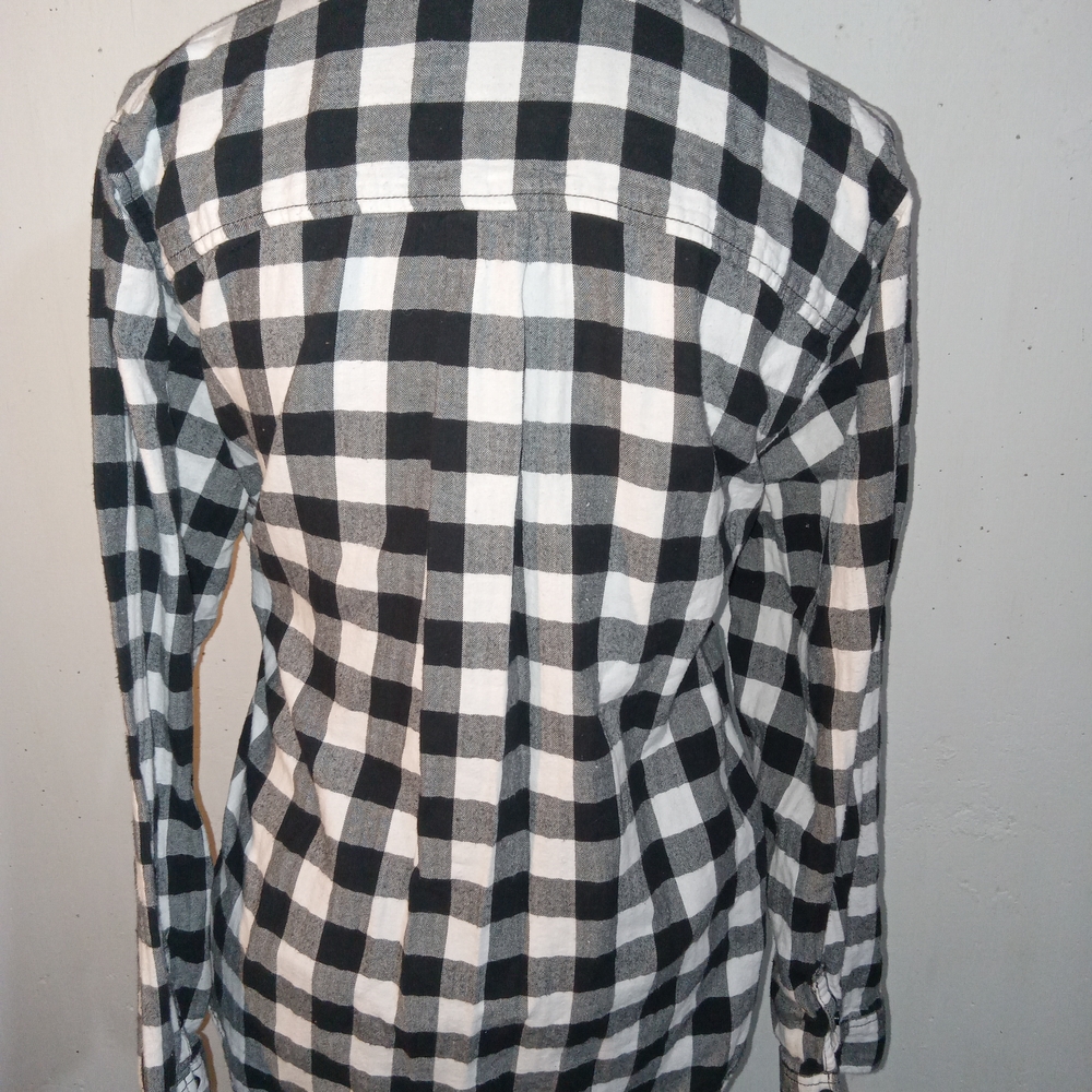 Size 1X button up Long Sleeve with collar From St. Johns Bay 100%cotton - Picture 11 of 15